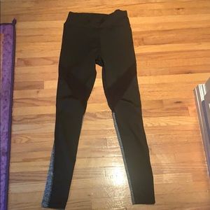 Athletic leggings